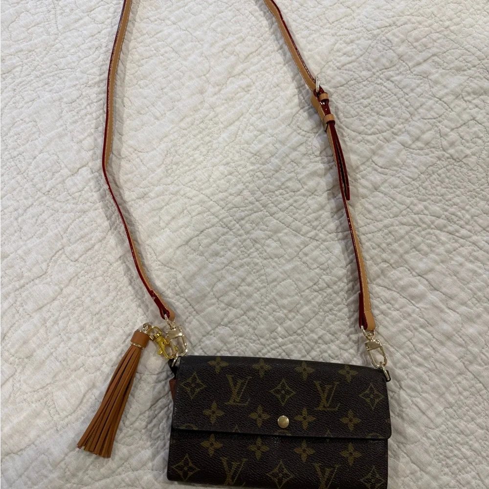 Authentic Louis Vuitton Monogram Wallet with Gold Accents - Picture 8 of 8